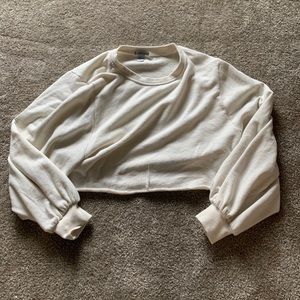 Cream color bell sleeve cropped crew neck size L